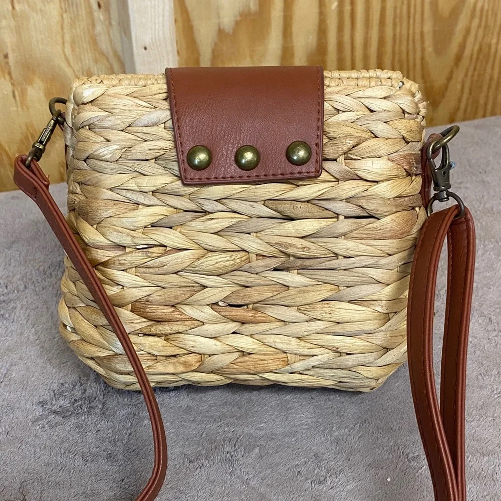 Sun and sand cross body /shoulder bag - Picture 3 of 9